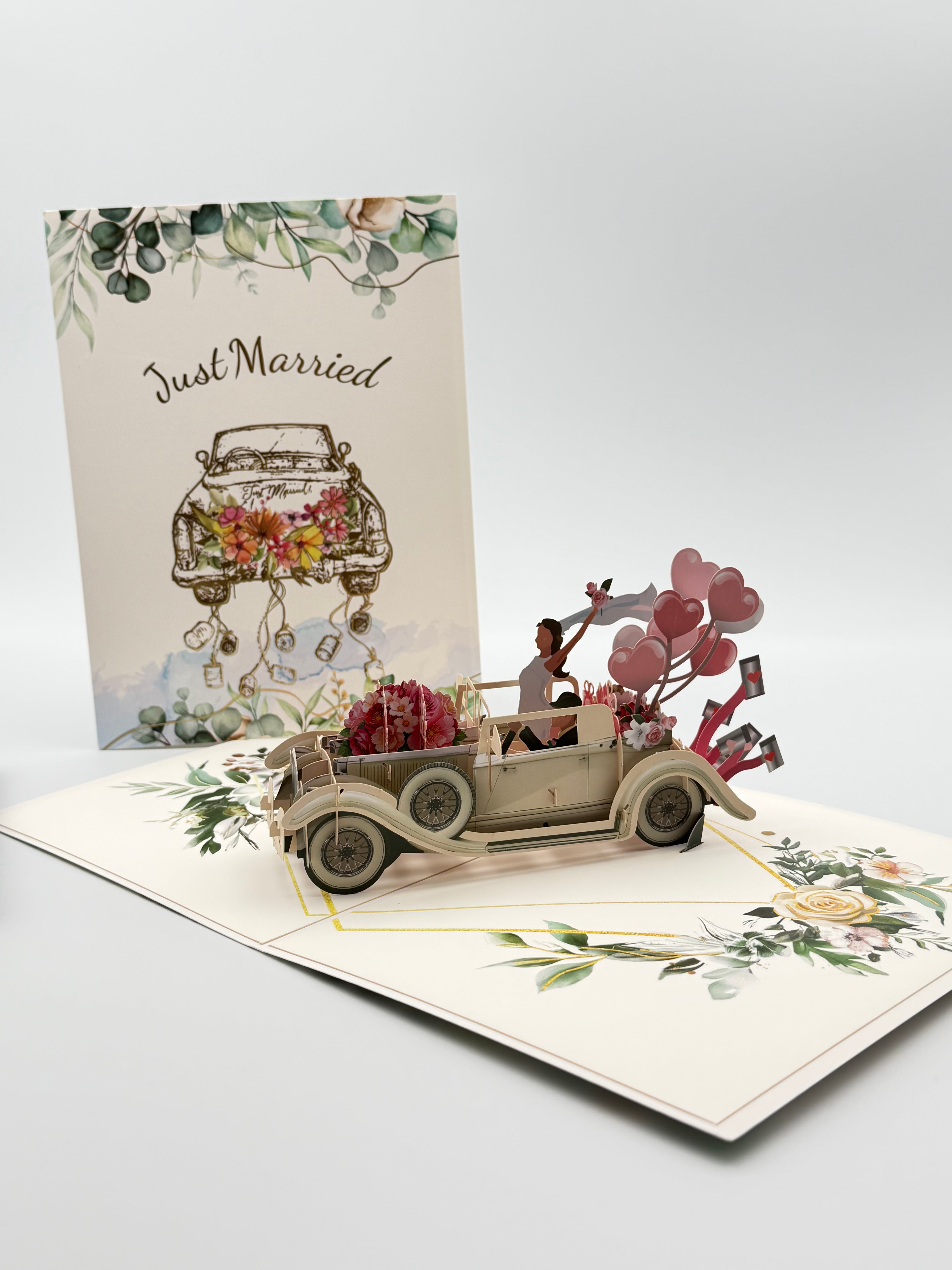 Just Married Vintage Car 3D Pop-Up Greeting Card